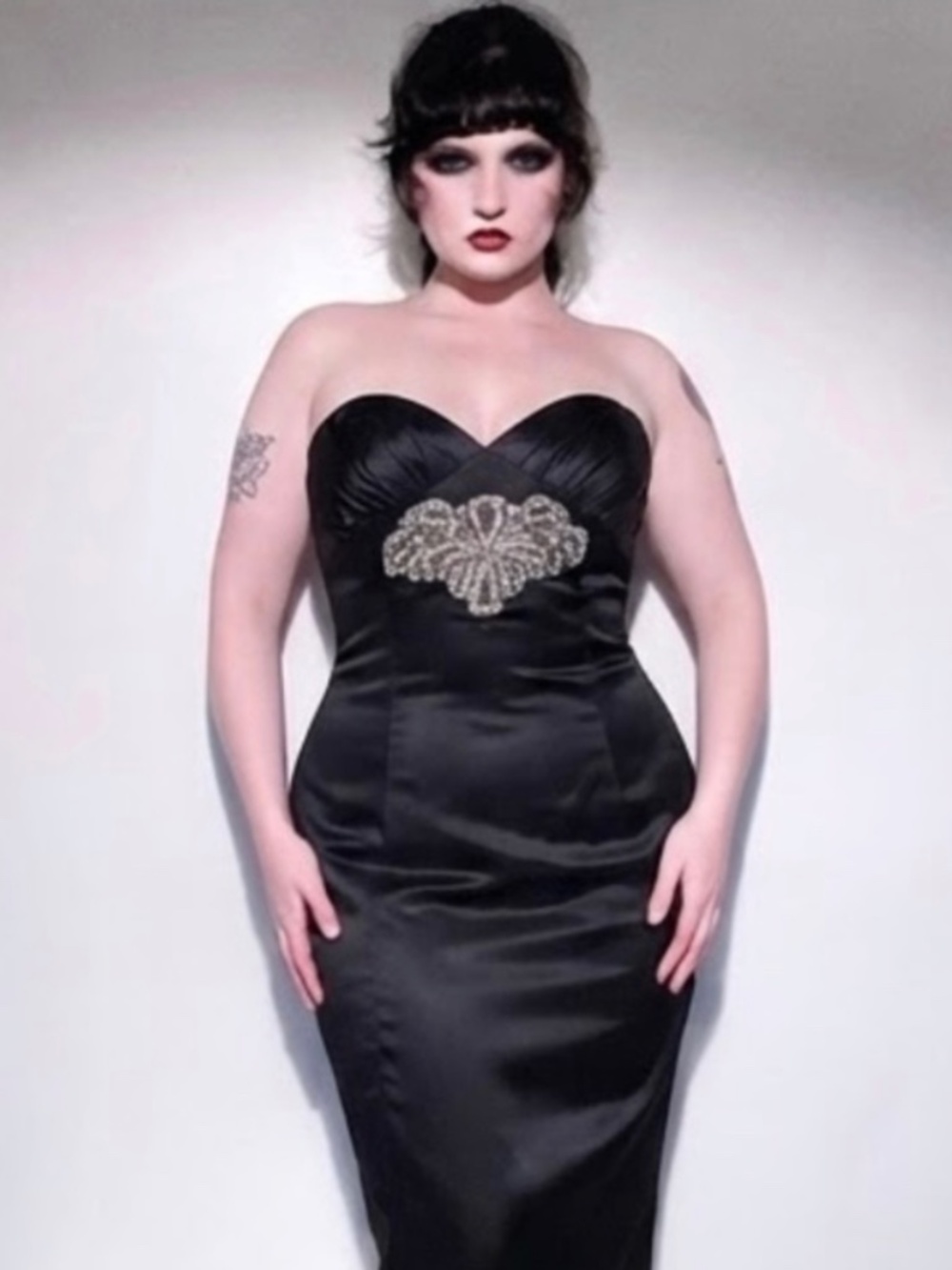 Betsey Johnson Evening Women’s 4 Vintage 90s Y2K Black Silk Rhinestone Dress